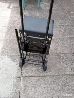 Caisse Siège Sur Chariot Avec Accessoires Pour Pêche -Daiwaori Magasin 00002 Caisse siege sur chariot avec accessoires pour peche