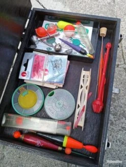 Caisse Siège Sur Chariot Avec Accessoires Pour Pêche -Daiwaori Magasin 00006 Caisse siege sur chariot avec accessoires pour peche